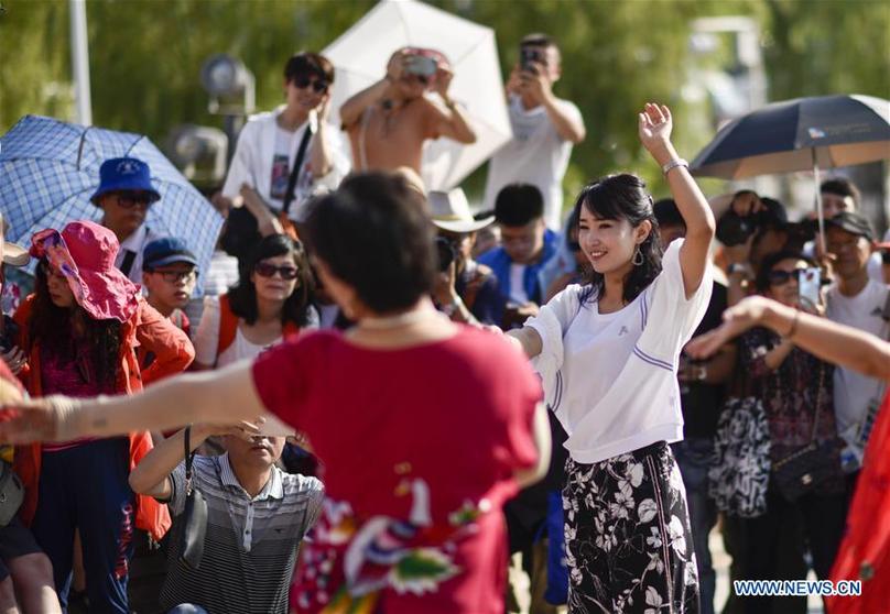 Шинжяны Кашгар хотын өдөр тутмын амьдрал