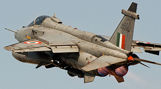 Энэтхэгийн агаарын цэргийн Миг-27 байлдааны нисэх онгоц сүйрэв